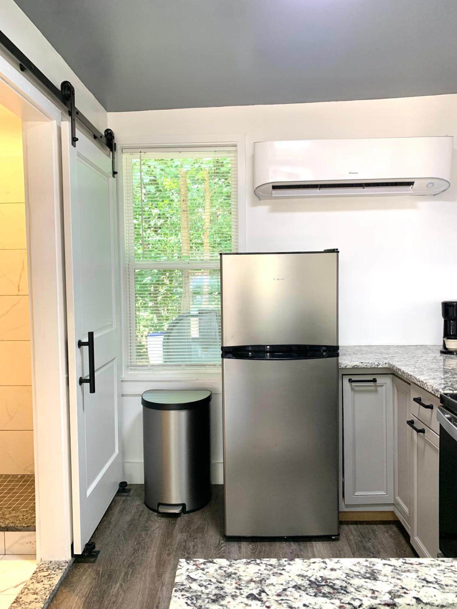 Romantic Chapel Hill Retreat For Two Hotel Exterior foto